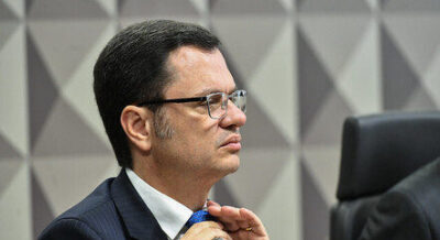 Preso há um ano, ex-ministro Anderson Torres ‘aproveita’ tempo com filhas e mantém tratamento psiquiátrico