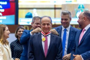 Aparício Bandeira é homenageado com a Medalha ‘Manuel Beckman’