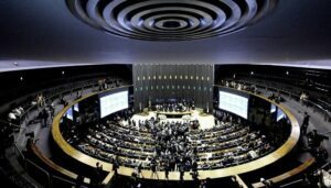 Senadores e deputados só retornam ao Congresso na semana que vem