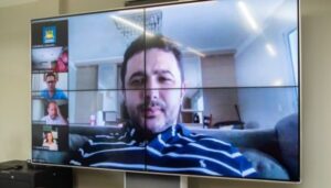 “O avião está em plano de vôo ajustado”, diz Yglésio sobre candidatura