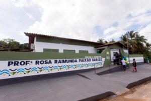 Dr Julinho entrega mais uma escola reformada na zona rural de Ribamar