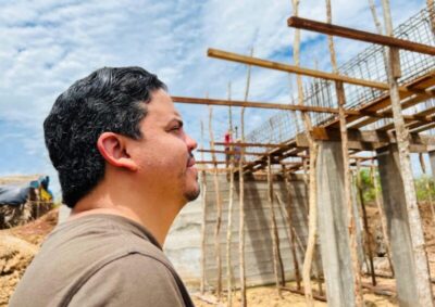 Prefeito Luciano vistoria obras na região do Gama
