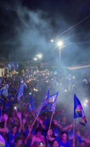 Histórico: Maninho e Hélcio da Clínica arrastam multidão pelas ruas e avenidas de Alto Alegre do Maranhão após grande palestra no bairro Santa Luzia