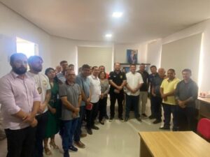 Prefeito Enoque Mota participa da posse do novo delegado de Pastos Bons