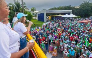 Presidente Iracema Vale recebe trabalhadores rurais durante o ‘Grito da Terra