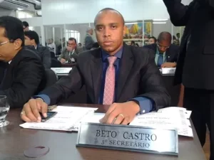 Beto Castro é levado coercitivamente da Câmara Municipal de São Luís
