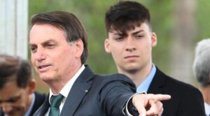 De como Renan Bolsonaro viveu rotina de milionário na gestão do pai presidente…