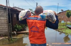 “Tenho orgulho dessa equipe”, destaca Brandão, ao receber Bombeiros que atuaram no RS…
