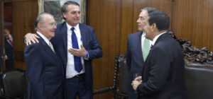Com o Brasil sob risco de golpe, José Sarney sai em defesa da Democracia…