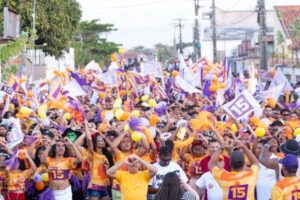 Multidão nas ruas consolida força de Roberto Costa em Bacabal