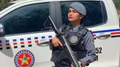 Advogado de defesa de PM acusada de homicídio deixa o caso, e audiência é adiada