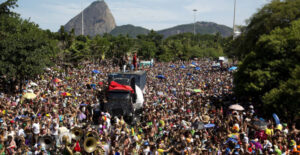 De como a negligência política tornou o carnaval foco da coVID-19…