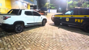 Carro roubado no Piauí é recuperado pela PRF em Bela Vista do Maranhão