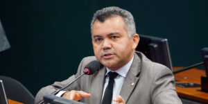 Cleber Verde mostra força e MDB vai rachado para a eleição em São Luís