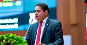 Deputado Zé Inácio celebra Lei de Bolsa de Permanência no Ensino Médio criada por Lula