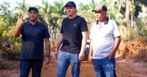 Pró-vicinais intensifica trabalho no polo Paraíso: Prefeito Luciano vistoria obras e aprova qualidade do serviço