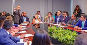 Iracema Vale defende investimentos à exploração de petróleo e gás na Margem Equatorial