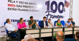 Paulo Curió participa de reunião em protesto contra a queda no FPM