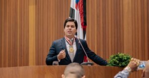 André Fufuca recebe honraria máxima da Assembleia Legislativa do Maranhão