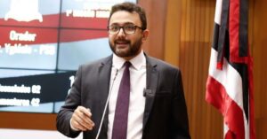 Yglésio protocola PL contra jogos na internet e repudia disseminação de notícias falsas