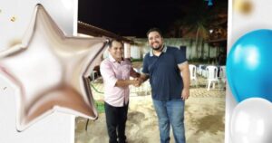 O amigo e aliado Fred Kennedy presta homenagens ao pré-candidato a prefeito de Barreirinhas, Vinicius Vale
