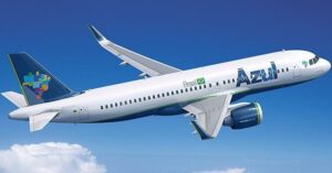 Azul Linhas Aéreas deve indenizar passageira por sumiço de bagagem