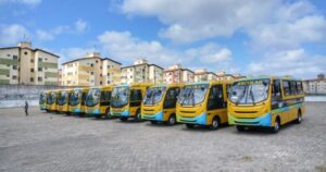 Transporte escolar: motoristas paralisam em São Luís por atrasos salariais