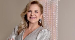 Maura Jorge agradece por 2023 e roga por um 2024 melhor para todos!