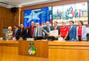 Proposta por Zé Inácio, sessão homenageia 40 Anos da CUT e seus ex-presidentes no Maranhão