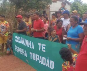 Momento histórico-População da Coloninha recebe de braços abertos e com homenagens o Prefeito Edésio Cavalcanti.