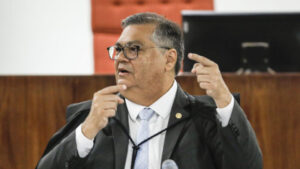 Dino manda CGU complementar dados de emendas em todas as regiões