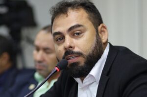 Denuncia contra Dudu Diniz revela funcionário fantasma na Câmara de Ribamar