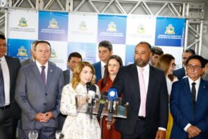 Iracema Vale afirma que seguirá com gestão participativa e de portas abertas na Assembleia