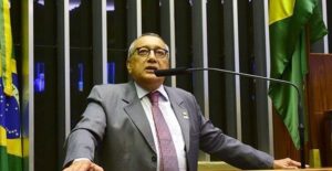 Decreto de privatização dos Lençóis Maranhenses preocupa Gastão Vieira