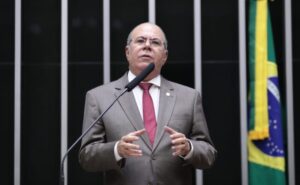 Hildo Rocha defendeu e ajudou aprovar lei que pune invasores de propriedades privadas