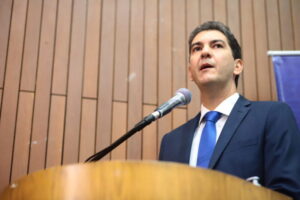 Câmara de São Luís vai criar CPI da Corrupção para investigar contratos sem licitação de Eduardo Braide