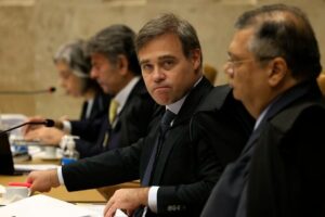 André Mendonça Responde Gilmar Mendes Após Fala Sobre ‘Narcomilícia Evangélica’