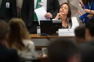Líder do governo Lula cita Eliziane como opção para presidir o Senado…