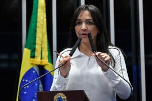 Eliziane deixa Cidadania, faz do PSD a maior bancada no Senado e abre caminho para vice-presidência
