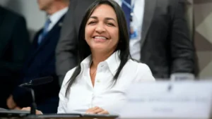 Eliziane vive seu melhor momento no Senado…