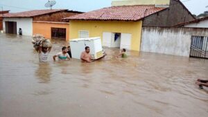 Famem e Defesa Civil montam estratégia para enfrentar enchentes