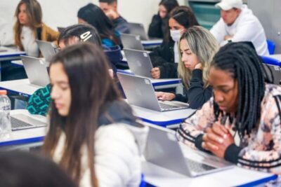 Presidente Lula autoriza poupança para alunos do ensino médio; veja como será