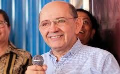 Eudes Sampaio autoriza contratação de costureiras para 100 mil máscaras