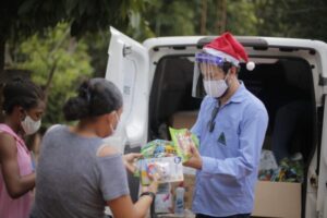 Porto São Luís realiza ação de Natal para crianças do Cajueiro