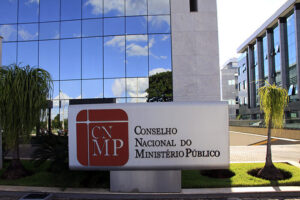 Promotores poderão receber até R$ 10 mil de auxílio-moradia