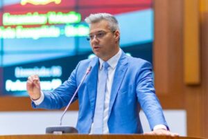 Deputado Neto Evangelista defende aprovação do projeto de lei que autoriza contratação de empréstimo pelo Governo do Estado