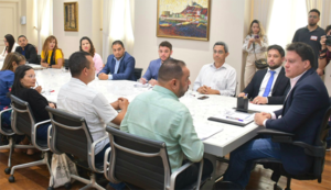 Fim de norma preconceituosa em escolas é vitória de Felipe Camarão…