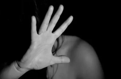 Homem tenta matar a própria esposa com uma pá em Itapecuru-Mirim