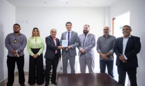 Sinpol homenageia deputado Fernando Braide em reconhecimento ao apoio e valorização da Polícia Civil