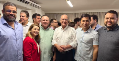 Iracema Vale prestigia ato de filiação do senador Cid Gomes ao PSB, no Ceará